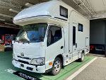 TOYOTA カムロード GDY281改(2025年) に RECARO(レカロ) LX-F TR NN BK アームレスト付き 装着