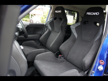 Recaro レカロシート Honda N Oneにレカロ Sr 6 Kk100s Bk 2脚 装着