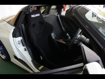 RECARO（レカロシート）　HONDA　S660　JW5　に　RECARO（レカロ）　RS-GE　装着