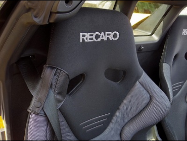 RECARO（レカロシート）　HONDA　S660　JW5　に　RECARO（レカロ）　RS-G　GK　BK/SIL　×2脚　装着