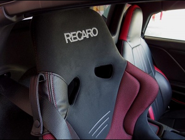 RECARO（レカロシート）　HONDA　S660　JW5（2016年）　に　レカロ　RS-G　GK　BK/RED　装着