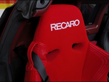 HONDA　S660　JW5　に　RECARO（レカロ）　SR-6　KK100S　RED　装着