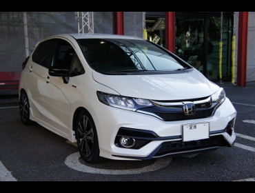 HONDA@FIT3@HV@GP5i2018Nj@Ɂ@RECAROiJj@SR-7@GK100@BK/SIL@