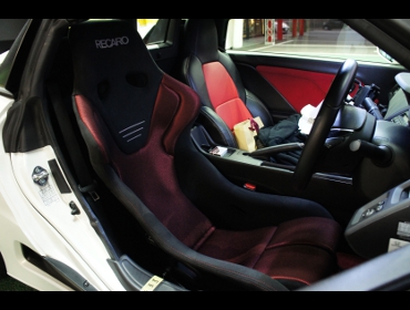 HONDA　S660　JW5　に　RECARO（レカロ）　TSD-G　GK　BK/RED　装着