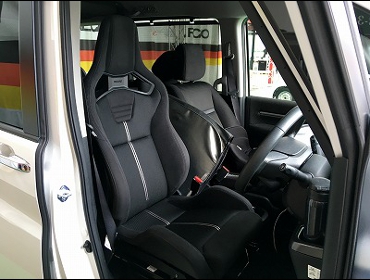HONDA　ステップワゴン　スパーダハイブリッド　RP5（2018年）　に　RECARO（レカロ）　スポーツスター　GK100H　BK　装着