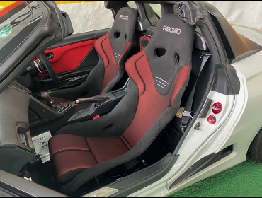 HONDA　S660　α　に　RECARO（レカロ）　TS-G　GK　BK/RED　＆　RS-G　GK　BK/RED　装着