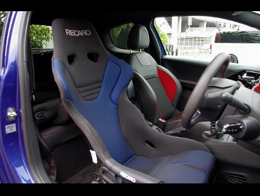 RECARO（レカロシート） プジョー 208GTIにRECARO（レカロ） RS-G SK2