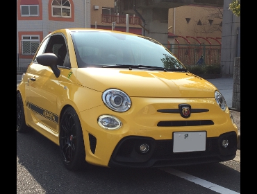 ABARTH@595@RyeBcBI[l@Ɂ@RECAROiJjV[g