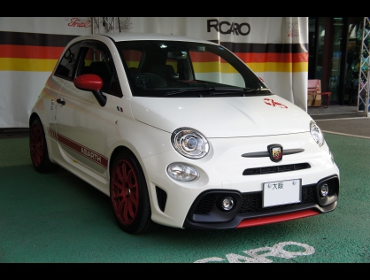 ABARTH@Aog595@Ɂ@RECAROiJjI\yhAN220HV@BK@~2r@