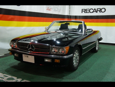 Mercedes Benz（ベンツ）　380SL　R107　1985年　に　RECARO（レカロ）シート装着