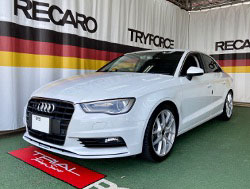 Audi@8VCXSLi2015Nj@Ɂ@RECAROiJj@SR-S@BK100@BK/u[bV@
