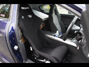 RECARO（レカロシート） MAZDA RX-8 SE3PにRECARO（レカロ） RS-GE BK 装着