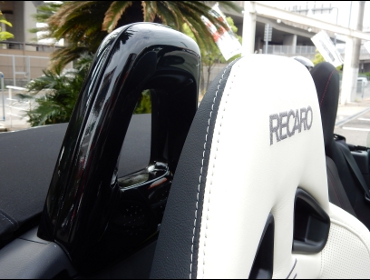 RECARO（レカロシート）　MAZDA　ロードスターND5RCにレカロ　New SR-7　Lassic 白レザー　シートヒーター付き　装着