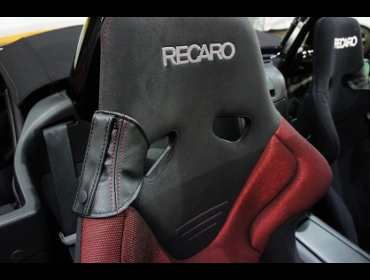 MAZDA　ロードスター　ND5RC　2017年　にRECARO（レカロ）　RS-G　GK　BK/RED　シートヒーター付き　＆　RS-GE　シートヒーター付き　装着