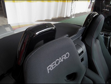 RECARO（レカロシート）　MAZDA　ロードスター　ND5RC（2017年）　に　レカロ　RS-G　GK　BK/BK　＆　シートバックバーカバー　ピアノBK/BOSEスピーカー　装着