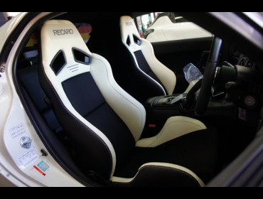 MAZDA RX-7 FD3S（1999年） に RECARO（レカロ） SR-7 Lassic 白 ×左右