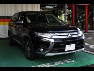 MITSUBISHI@AEg_[@PHEV@Ɂ@RECAROiJjV[g