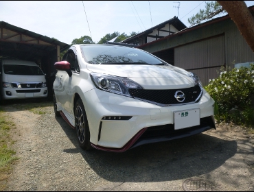 NISSAN@m[giNOTEjRECAROiJjV[g