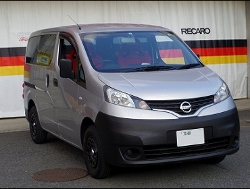 RECAROiJV[gj@NISSAN@NV200olbg@VM20ɃJ@SR-7F@KK100@RED@~2r@
