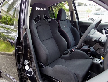 RECAROiJV[gj@NISSAN@}[`@K13ɃJ@SR-7@KK100@BK@