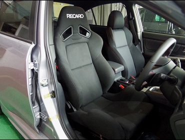 RECAROiJV[gj@SUBARU@WRX@S4@VAGɃJ@SR-7@KK100@BK@