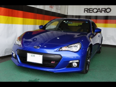 SUBARU@BRZ@ZC6@Ɂ@RECAROiJjV[g