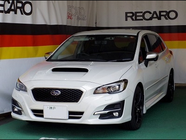 SUBARU@H[O@i2017Nj@Ɂ@RECAROiJjV[g