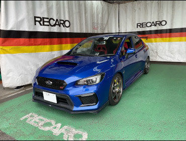 SUBARU@WRX@STI@VABi2017Nj@Ɂ@RECAROiJj@SR-7@GU100H@RED@V[gq[^[t@~E@