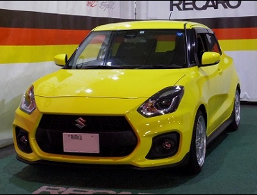 SUZUKI@XCtgX|[c@ZC33Si2018N2j@Ɂ@RECAROiJj@RS-G@GK@BK/RED@