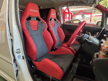 SUZUKI@SRXeBO[@MH55Si2019Nj@Ɂ@RECAROiJj@SR-S@UT100@RED@~E@