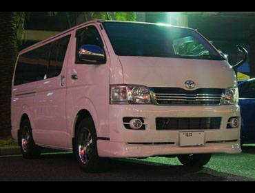 TOYOTA@nCG[X@KDH206V