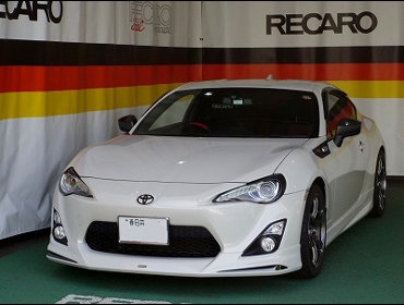 TOYOTA@86@ZN6@Ɂ@RECAROiJjV[g