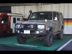 TOYOTA@hN[U[70@GRJ76Ki2014Nj@Ɂ@RECAROiJj@GShMV@BK@