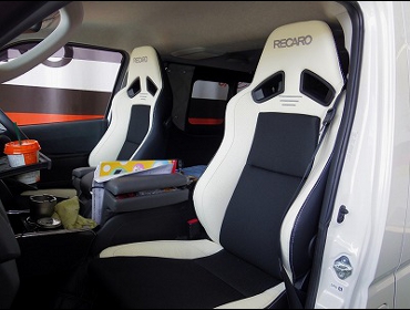 RECARO(レカロシート) TOYOTA ハイエース S-GL 4型(2017年) に