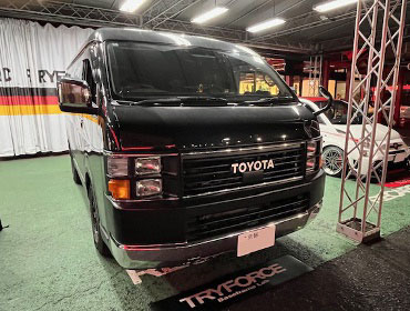 TOYOTA@nCG[XS@TRH219Wi2024Nj@Ɂ@RECAROiJj@SR-C@BK100 A/R BK/u[@