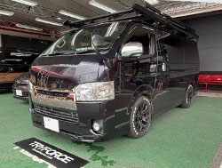 TOYOTA@nCG[X@QDF-KDH201Vi2015Nj@Ɂ@RECAROOiJj@GShMV@BK@V[gq[^[t@~E@