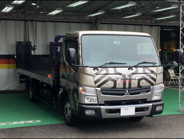 MITSUBISHI　FUSO　キャンターワイド　FEB8　に　RECARO（レカロ）　SR-7F　限定　アドバンスエディションブルー　シートヒーター付き　×左右　装着