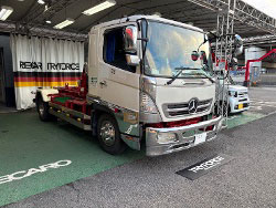 HINO@W[v@PB-FD7JGFAi2004Nj@Ɂ@RECAROiJj@LX-F@TR@NN@V[gq[^[t@