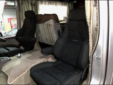 TOYOTA　NUTS RV　コースター　ボーダー（左ドア付き車）　に　RECARO（レカロ）　オルソペドAN220HV BK　アームレスト付き　×左右　装着