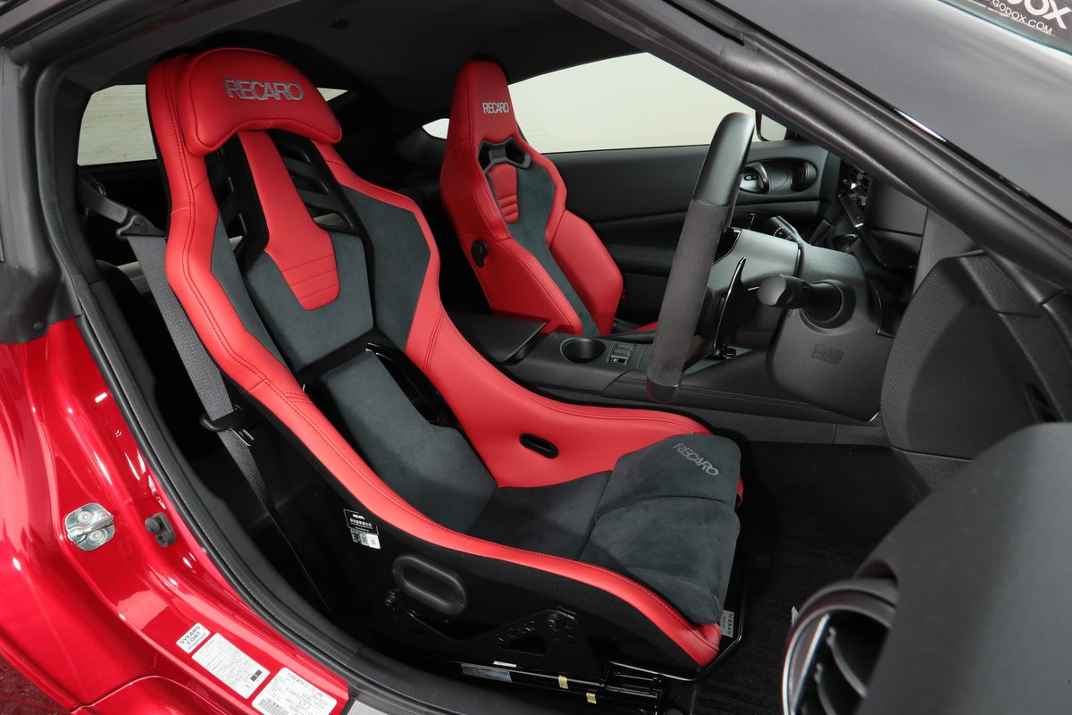 RZ34にRECARO SR-Sを装着した室内
